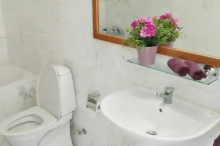 Larnaka Beach House 3 Kıbrıs